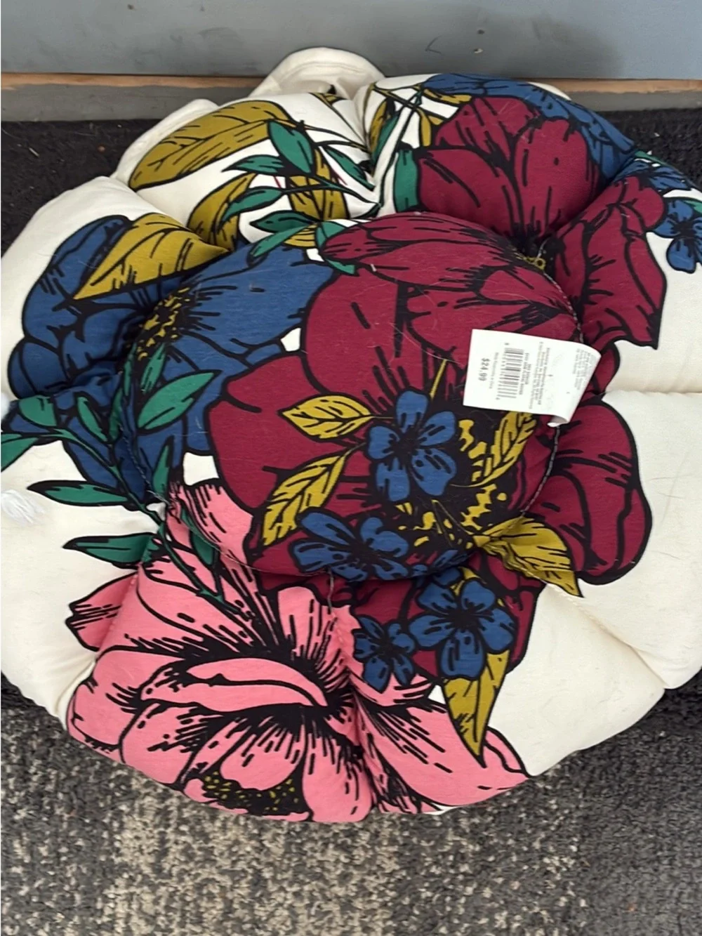 NWOT Pet Bed Plush Round